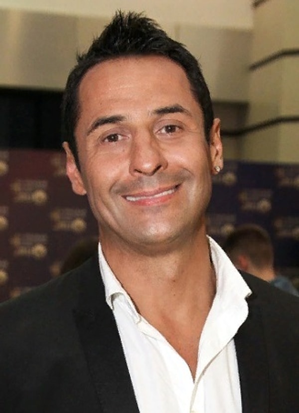 11. Стас Костюшкин vs. Константин Хабенский — 47 лет