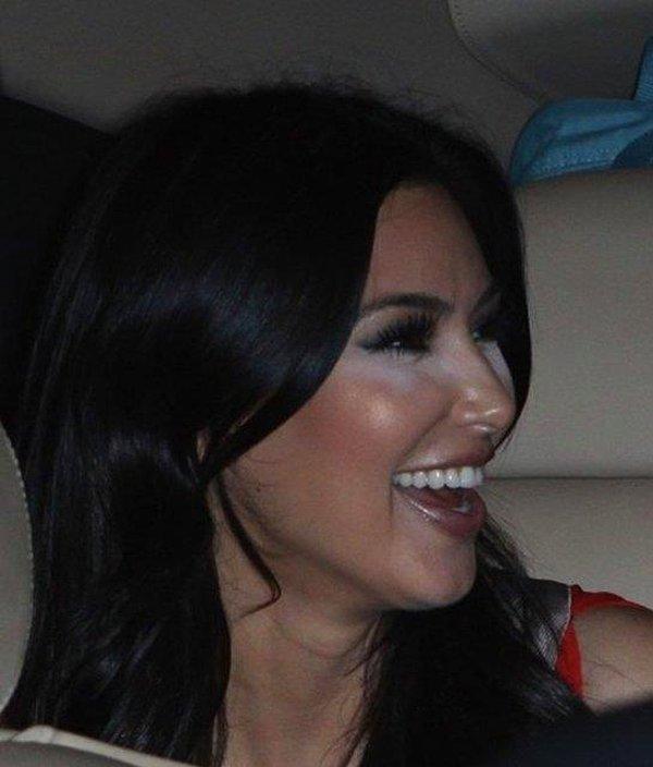6. Bi' pudra vakası da Kim Kardashian'dan...