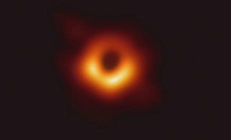 Bilim İnsanlarından Beklenen Açıklama Geldi: İşte Karşınızda Evrenin İlk Kara Delik Fotoğrafı