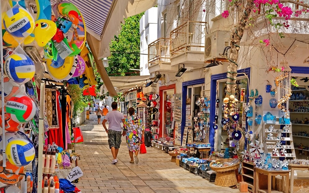11 Nisan Perşembe Oyna Kazan 13:00 Yarışması İpucu Geldi! Bodrum'un Eski Adı Nedir? #OynaKazanSorum