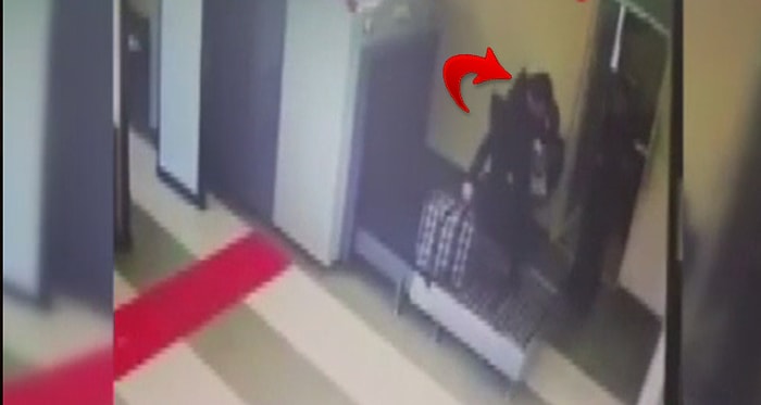 Valiziyle Beraber X-Ray Cihazının İçinden Geçen Genç