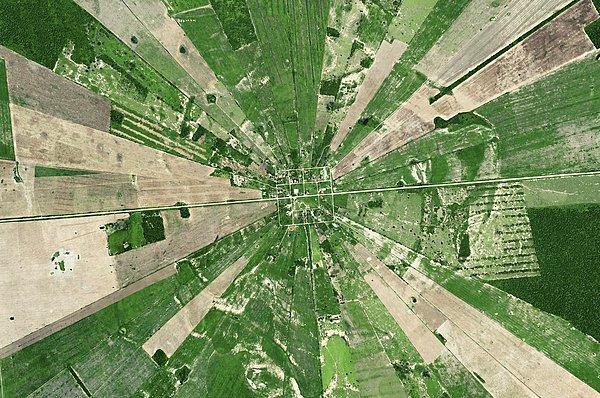 6. Bolivya'daki tarım alanları ve tarlaların insan eli ile yapılmış muhteşem görüntüsü
