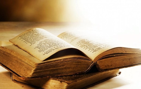 12. Василиса Карповна, Лука, Васька Пепел, Актёр, Сатин — все это персонажи какой пьесы?