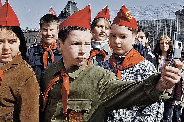 5. Каковы основные музыкальные инструменты, на которых играли пионеры?