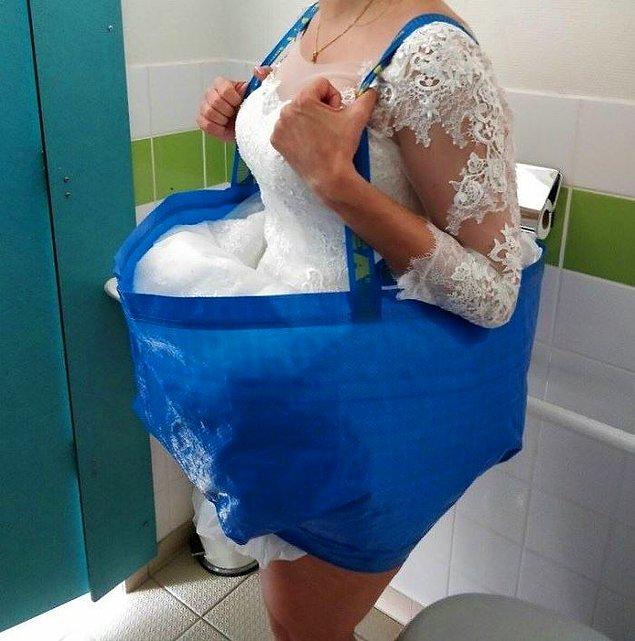 Невеста из Великобритании придумывает лайфхак с синей сумкой из ИКЕА, и Интернет ликует