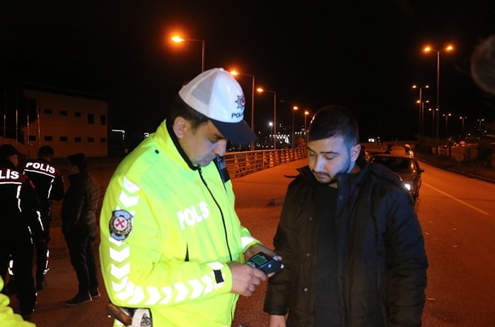 Trafik Polislerinin Yazdığı Cezayı Az Bulan Vatandaş: 'Biraz Daha İçerdim'