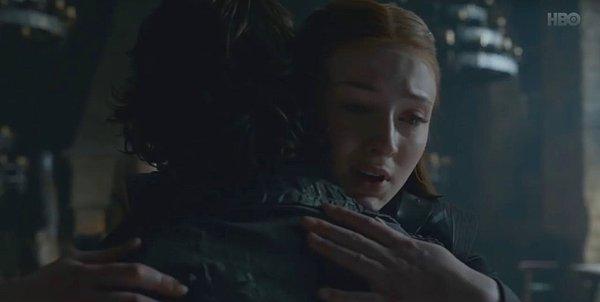 9. Bu sahnenin ardından Theon ve Sansa karşılaşması sırasında gözlerimiz bi' dolmadı değil.