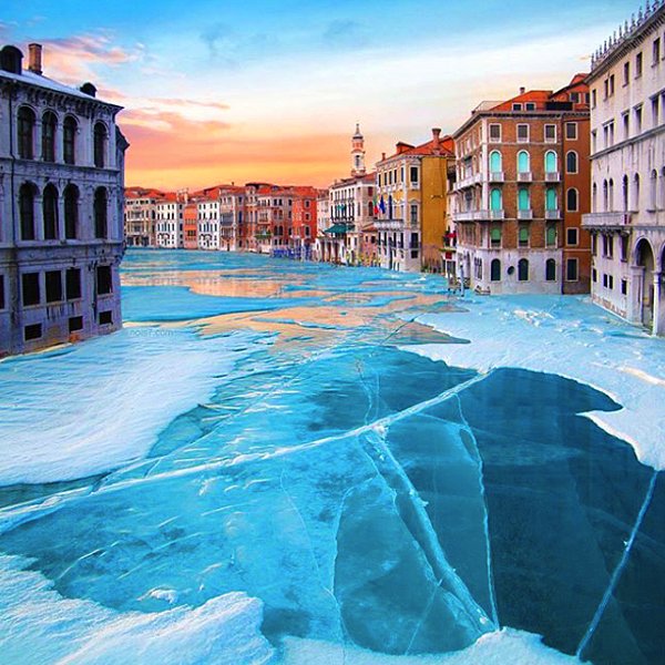 7. Donan bir Venedik hayal edebiliyor musunuz?