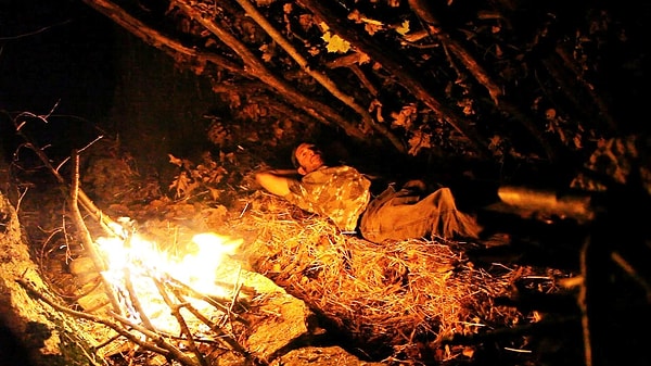 10. И последнее: чтобы избежать переохлаждения, вам нужно добыть огонь. Что из перечисленного вам для этого может пригодиться?