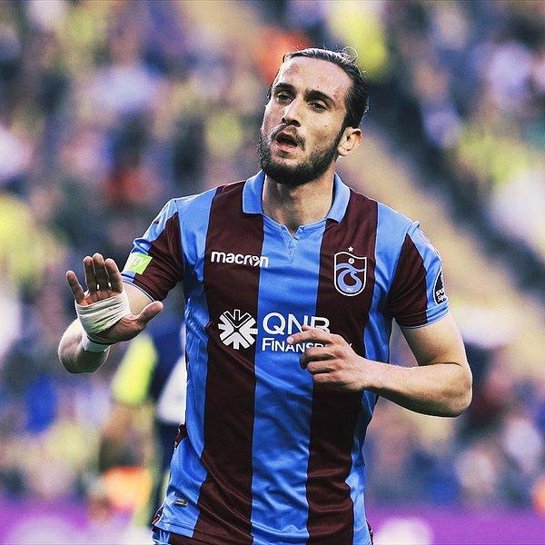 Trabzonspor, 16.dakikada Yusuf Yazıcı'nın golüyle 0-1 öne geçti.