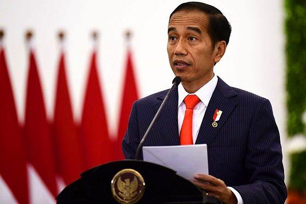 Endonezya'daki seçimlerin ardından hem devlet başkanı Joko Widodo, hem de muhalefetin adayı Prabowo Subianto zaferlerini ilan etmişti.