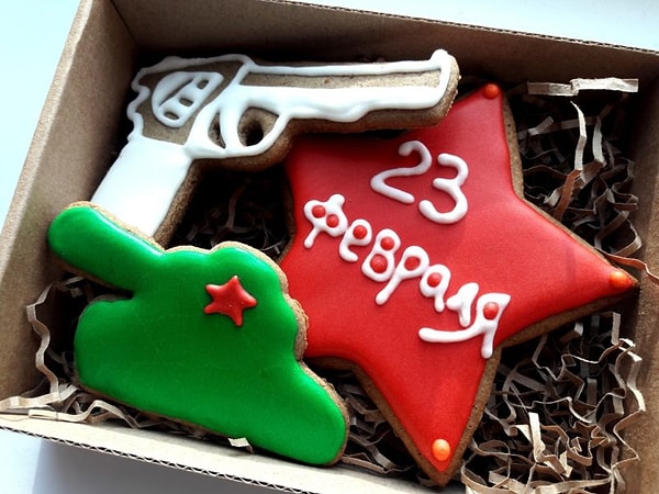 8. Что бы вы подарили на 23 февраля другу или любимому мужчине?