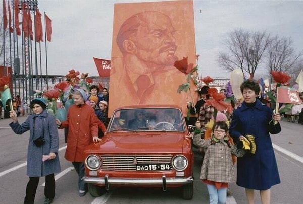 23. 1981 год: без дедушки Ленина никуда!