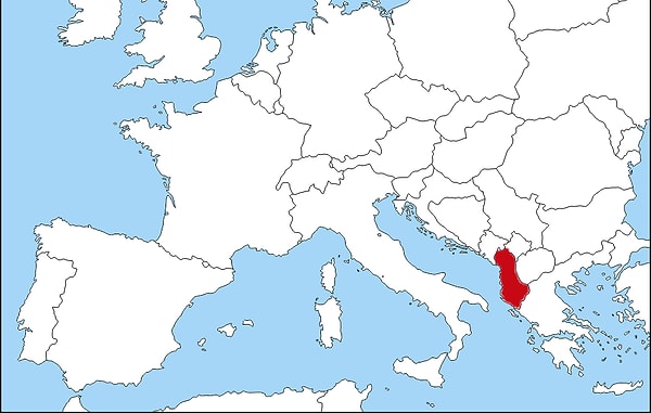 2. Какая из следующих стран отмечена красным цветом?