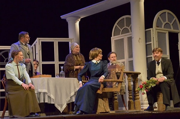 10. Автором пьесы "Дядя Ваня" является...