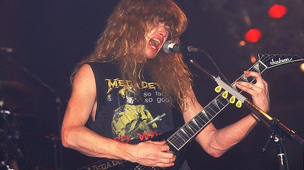 Megadeth'in dünyaca ünlü gitarist ve vokalisti Dave Mustaine'in müzik hayatının başı dramalarla doluydu.
