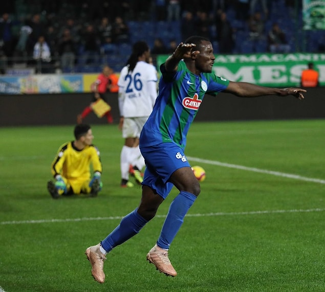 76. dakikada Aminu'nun golüyle 10 kişi mücadele eden Rizespor öne geçti.