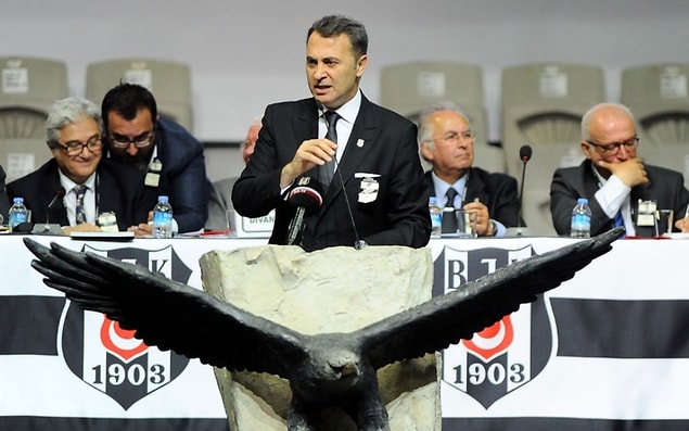 Gelen tepkilerin ardından Fikret Orman, “Özür diliyorum, orucuma verin. Bütün üyelerden, özellikle kadın üyelerden çok özür diliyorum” ifadesini kullandı.