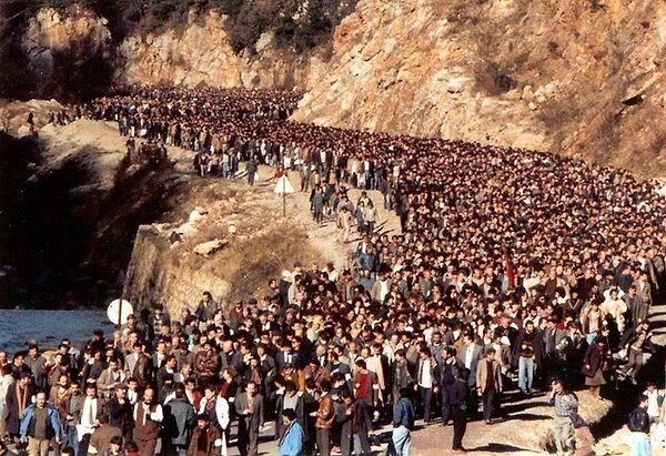 1950 - Ereğli Kömür İşletmeleri'nde Türkiye'nin ilk siyasal grevi yapıldı.