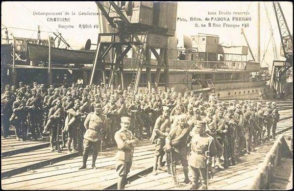 1919 - İtilaf Devletleri desteğindeki Yunanlar, İzmir'i işgal etti.