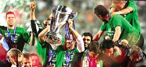 2010 - Bursaspor, Turkcell Süper Ligde 4 büyüklerden sonra şampiyon olan ilk takım oldu.
