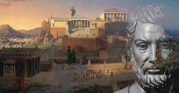 Atina demokrasisine adım atılmasını sağlamış olan Cleisthenes'e göre bu uygulama "sürgünün ışığı" olarak nitelendirilmiş olsa da çoğu kez rakip politikacıların elimine edilmesine yönelik oylama sistemini de içeriyordu.