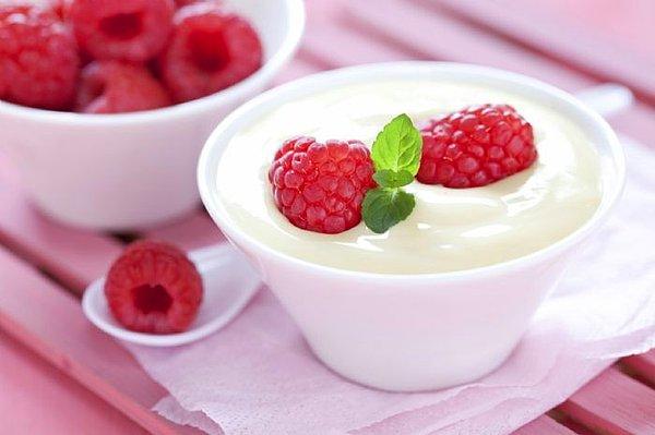 Yapılan birçok bilimsel araştırma yoğurdun kilo vermeye yardımcı olduğunu ortaya koymuştur.  Yoğurdun içerdiği kalsiyum ve amino asitler bünyede bulunan fazla yağları yakarlar.
