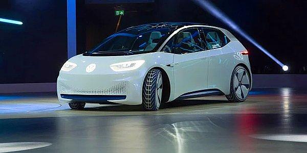 Hemen her otomobil üreticisi kısa zaman önce elektrikli otomobil modellerini tanıttı, 2020 ile birlikte elektrikli araçlar ulaşıma iyice dahil olacak gibi duruyor.