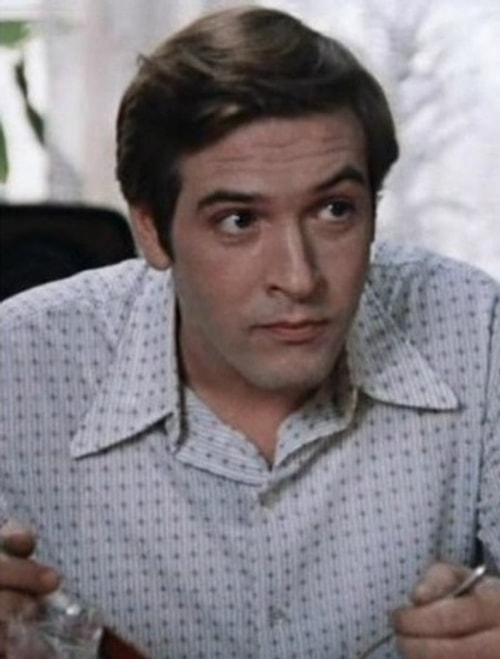 Юрий Васильев — Родион Рачков, отец Саши, телеоператор из «Останкино»