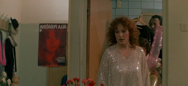 9. Да, Алла Пугачева талантлива во всем.