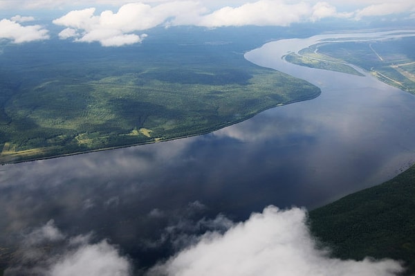 10. Какая единственная река вытекает из Байкала?