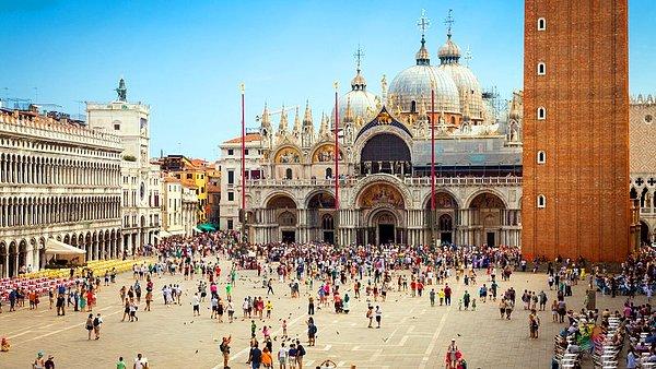 7. Venedik'in kalbi; San Marco Meydanı
