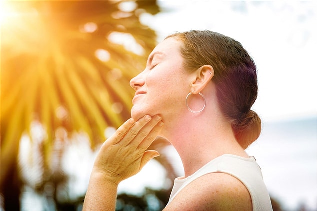2. SPF30, SPF50 gibi rakamlar neyi ifade ediyor?