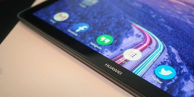 Huawei, Android sistemini kullanmasının engellenmesi halinde kendi yazılımı üzerinde çalıştıklarını açıklamıştı.
