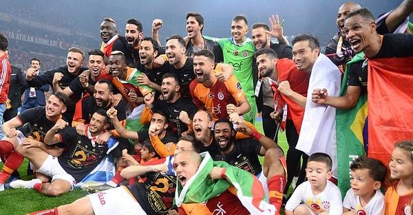 1. Haydi başlayalım! Galatasaray 2018-2019 sezonunu kaç puanla şampiyon tamamladı? 🏆