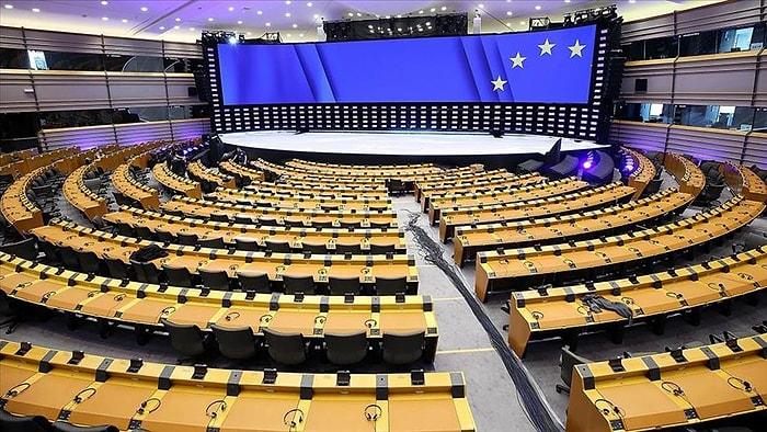 Avrupa Parlamentosu Seçimleri: Sağ ve Sol Koltuk Kaybetti, Yeşiller ile Aşırı Sağcılar Güçlendi