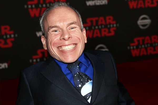 6. Знаете ли вы, кого сыграл Уорик Дэвис?