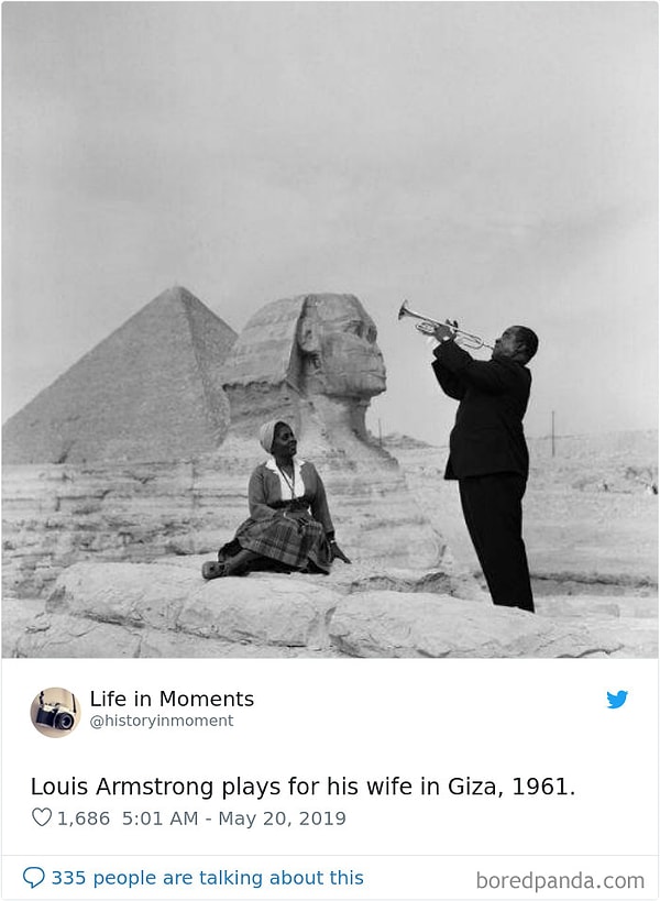 3. Луи Армстронг играет для своей жены в Гизе, 1961 год