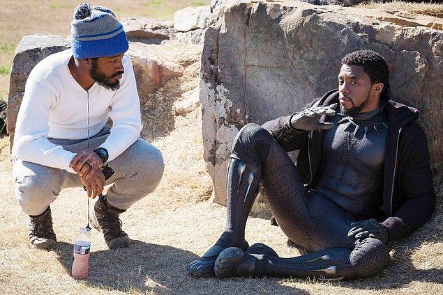 6. Chadwick Boseman Black Panther kostümü içinde boğulacağını hissediyordu.