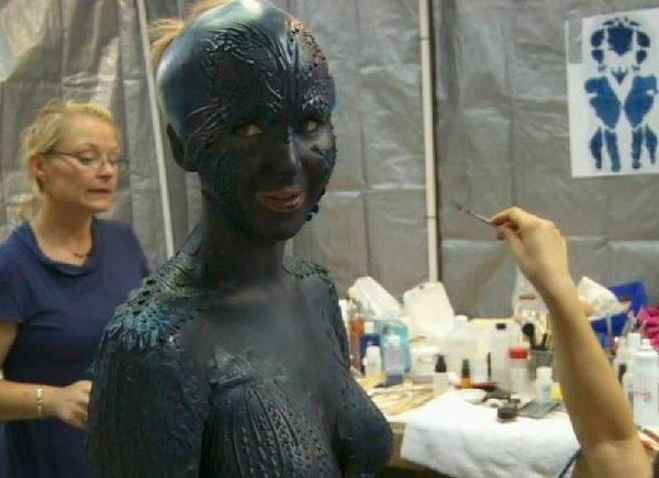 15. Jennifer Lawrence, Mystique kostümünün boya kokusuna dayanamadı.