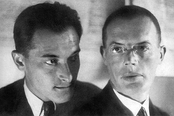 8. Под каким псевдонимом одно время писали Ильф и Петров?