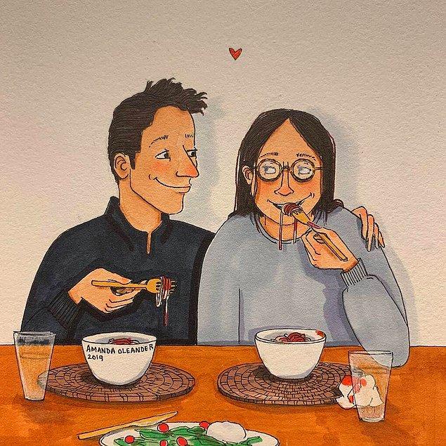Теплые объятия и романтика на кухне: Карикатуры о нежностях от американской художницы