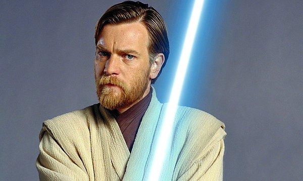 8. Ewan McGregor Star Wars I-Gizli Tehlike'nin dövüş sahneleri sırasında sürekli ışın kılıcı sesi çıkarıp durmuş.