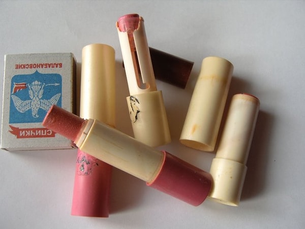 5. Спичка в косметичке