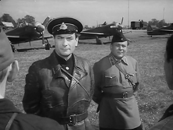 3. Кто снял фильм "Балтийское небо"?