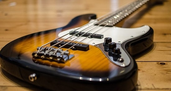 17 Haziran Pazartesi Oyna Kazan 21:30 Yarışması İpucu Geldi! Bas Gitar ve Bateri Partisyonları Hangi Anahtarlar Yazılır?