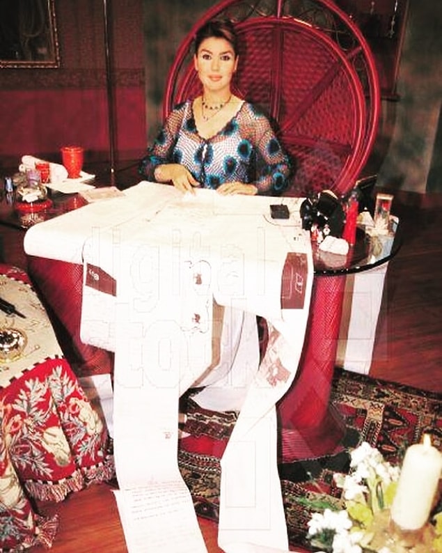 8. Gülben Ergen, bilinen en eski VJ'lerimizden biriydi ve padişah fermanı gibi gelen fakslardaki istek şarkıları okuyordu. Ahh ne günler...