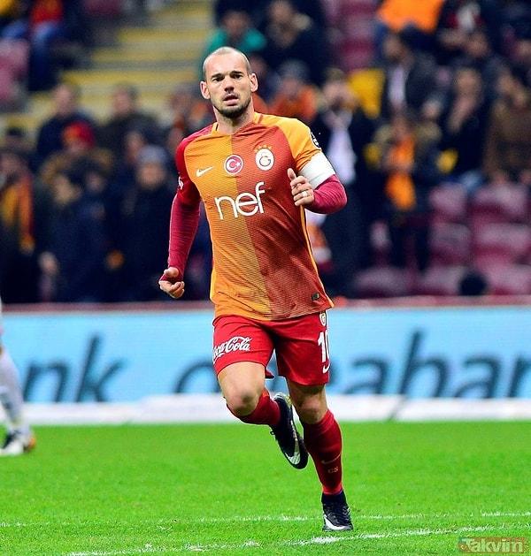 11. Wesley Sneijder / Al Gharafa ➡️ Gazişehir Gaziantep