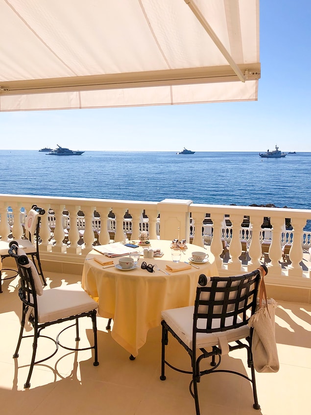 Nice ile Cannes arasında bulunan Grasse de mutlaka ziyaret edilmesi gereken yerlerden biri.