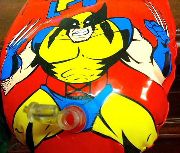 3. А насчет этой надувной игрушки?